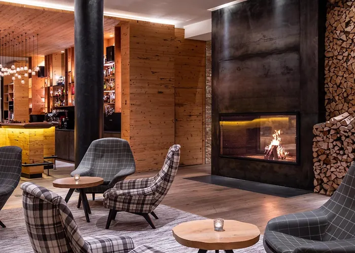 Falkensteiner L 4 Star Superior מלון