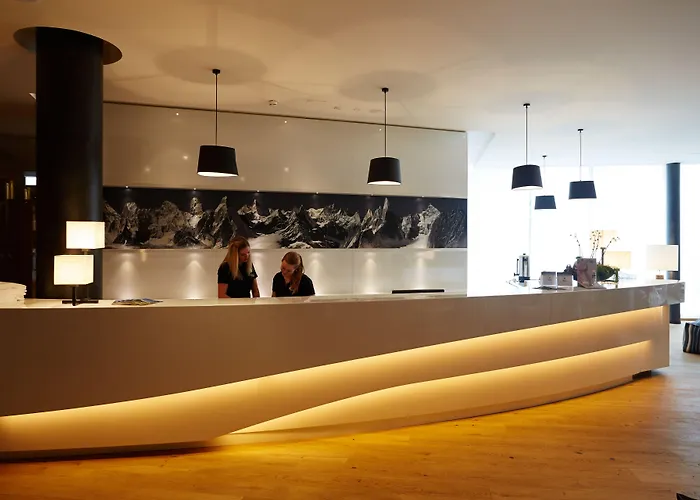 Falkensteiner L 4 Star Superior מלון